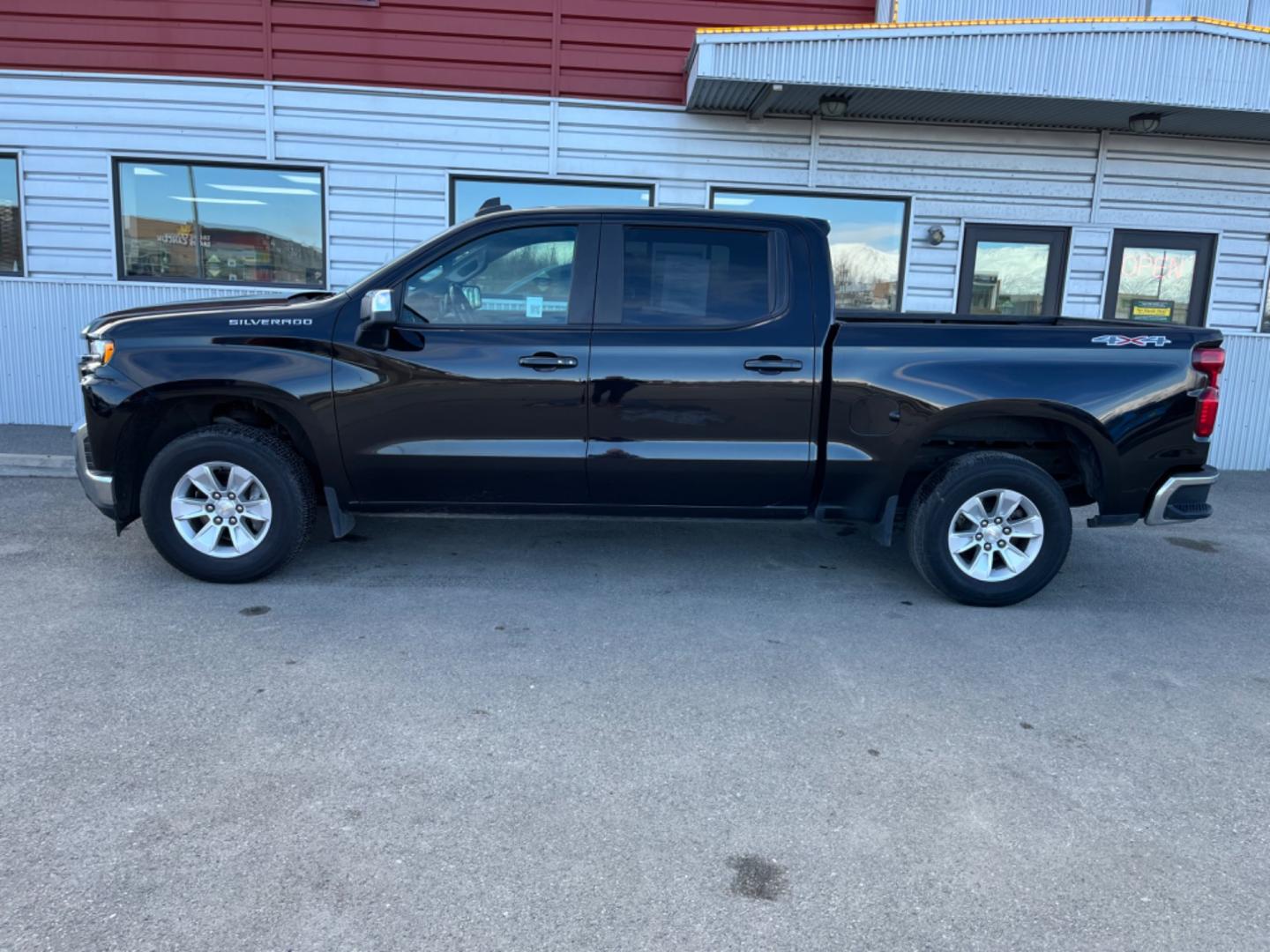 2021 BLACK /Black CHEVROLET SILVERADO 1500 LT (1GCUYDED2MZ) with an 5.3L engine, Automatic transmission, located at 1960 Industrial Drive, Wasilla, 99654, (907) 274-2277, 61.573475, -149.400146 - Photo#1